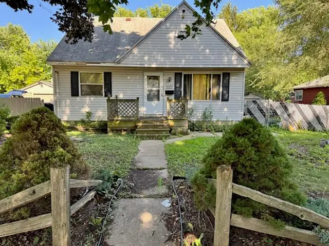 6672 N 54th St, Milwaukee, WI 53223 - #1