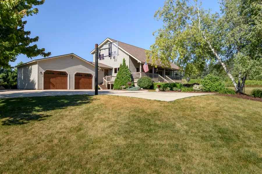 W349S2296 Waterville Rd, Ottawa, WI 53066 - #2
