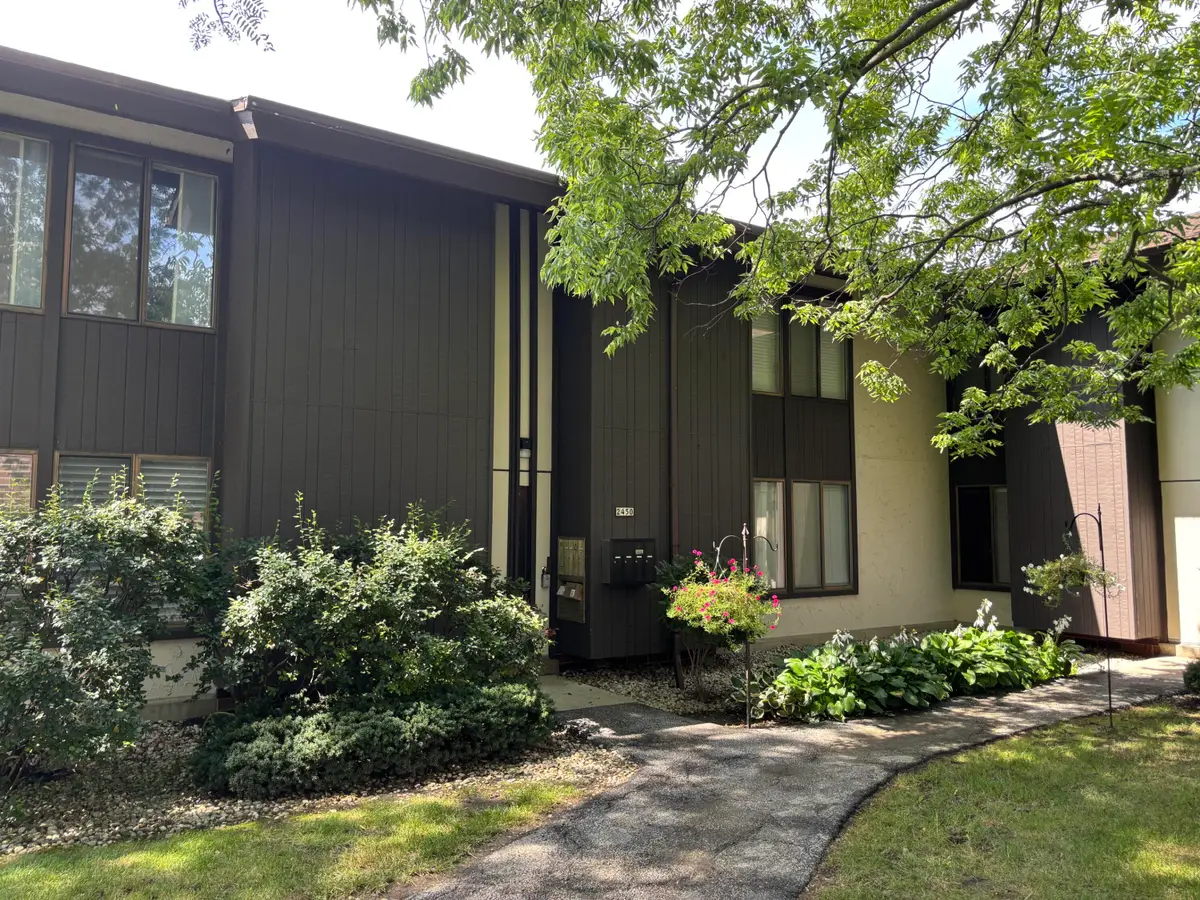 2450 W Good Hope Rd, Glendale, WI 53209 - #1