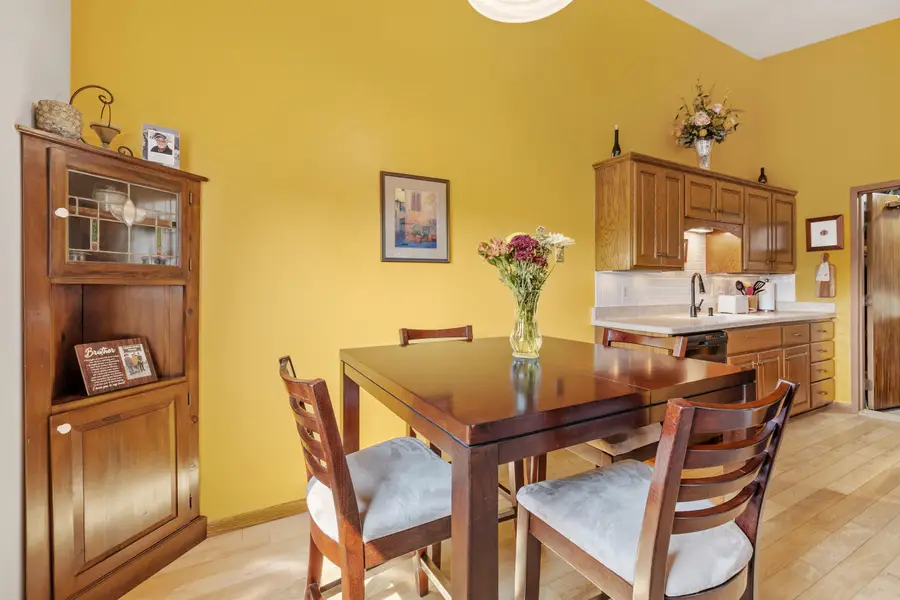 2421 Cross Creek Dr, Sheboygan, WI 53081 - #2