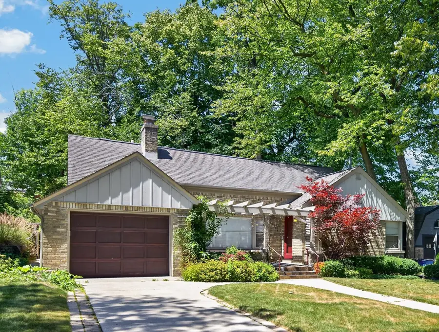 4535 N Cramer St, Whitefish Bay, WI 53211 - #2