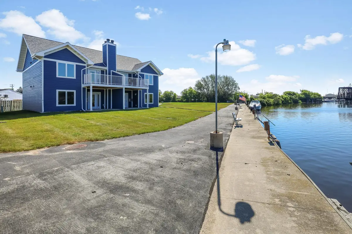 1609 16th St, Two Rivers, WI 54241 - #1