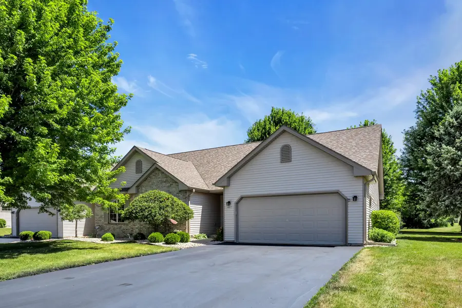 4807 Kingdom Ct, Caledonia, WI 53402 - #2