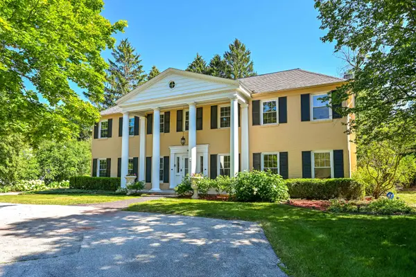 229 W Indian Creek Ct, Fox Point, WI 53217