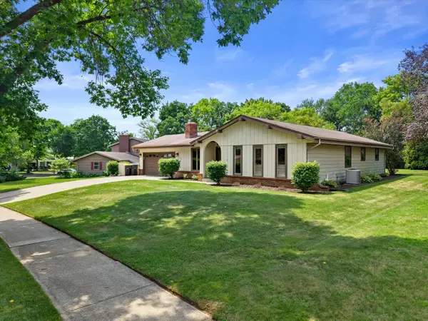 732 S Grandview Blvd, Waukesha, WI 53188