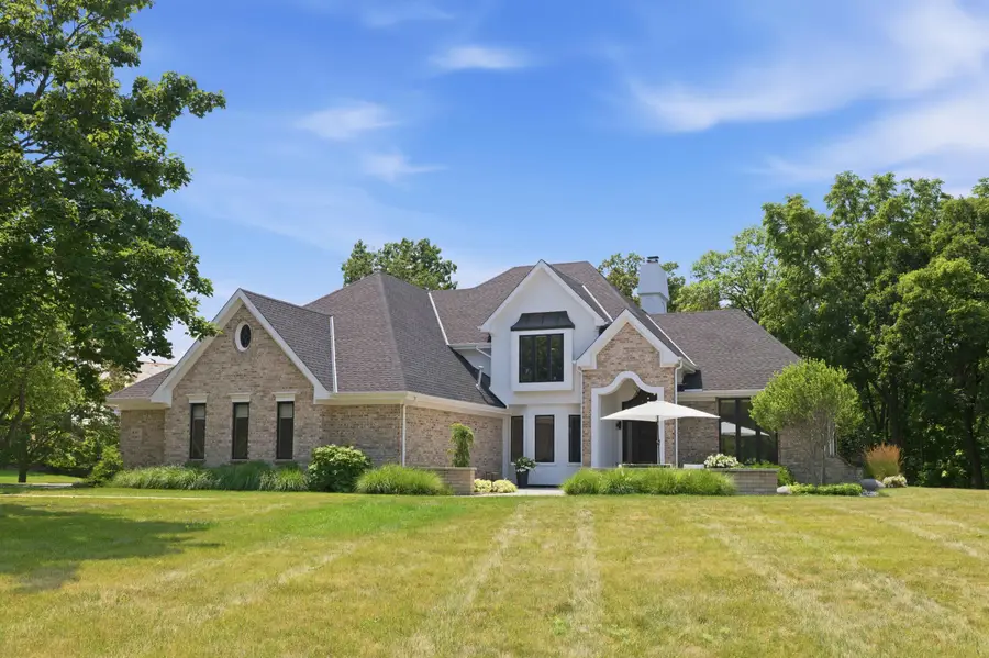 W307N2873 Fieldwood Dr, Delafield, WI 53072 - #2