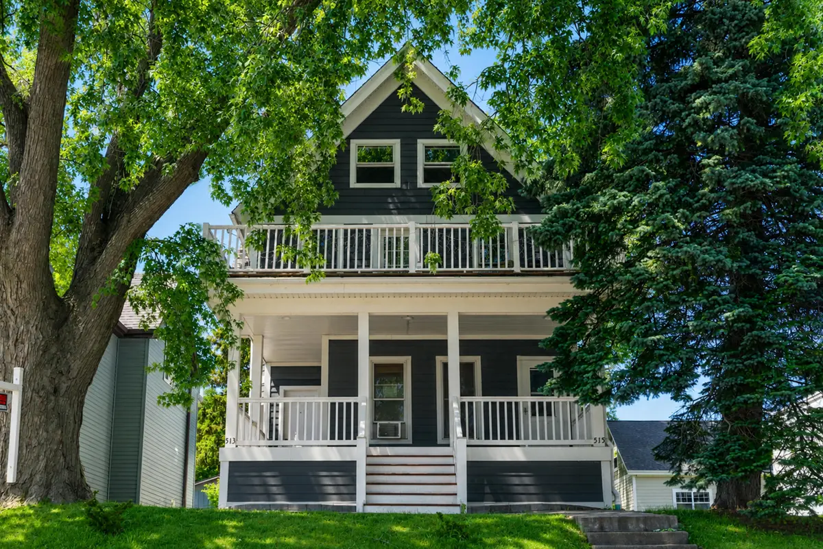 513 N Harrison St, Port Washington, WI 53074 - #1