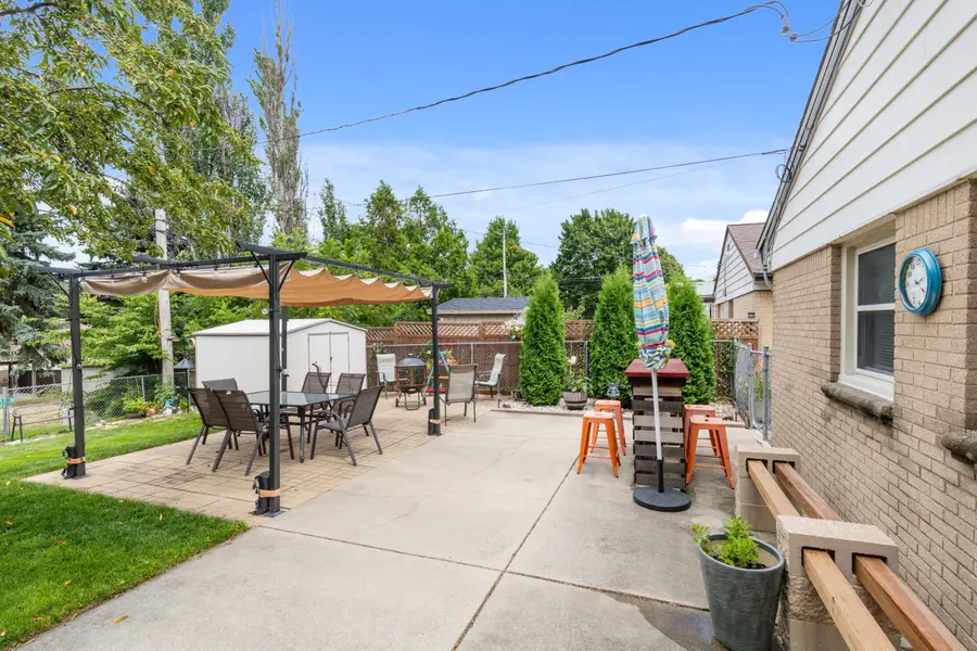 5622 W Montana St, Milwaukee, WI 53219 - #3