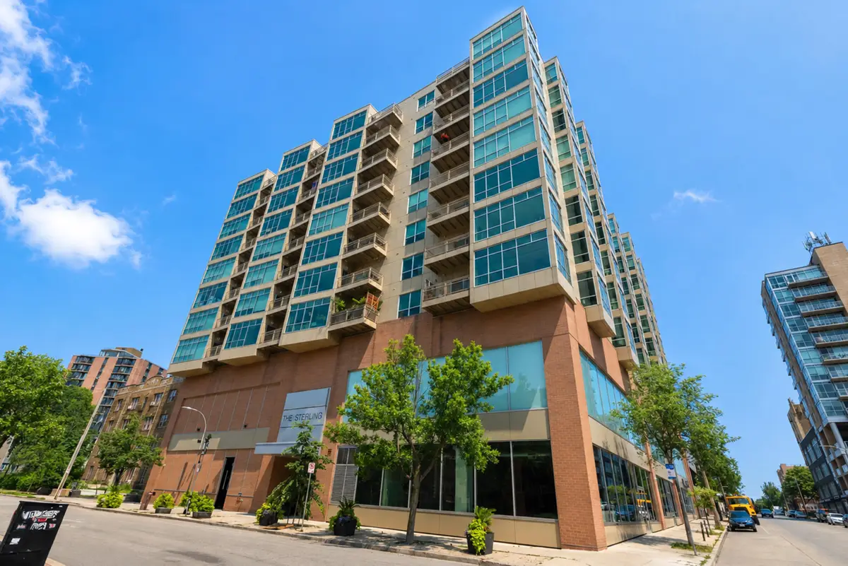 1550 E Royall Pl, Milwaukee, WI 53202 - #1