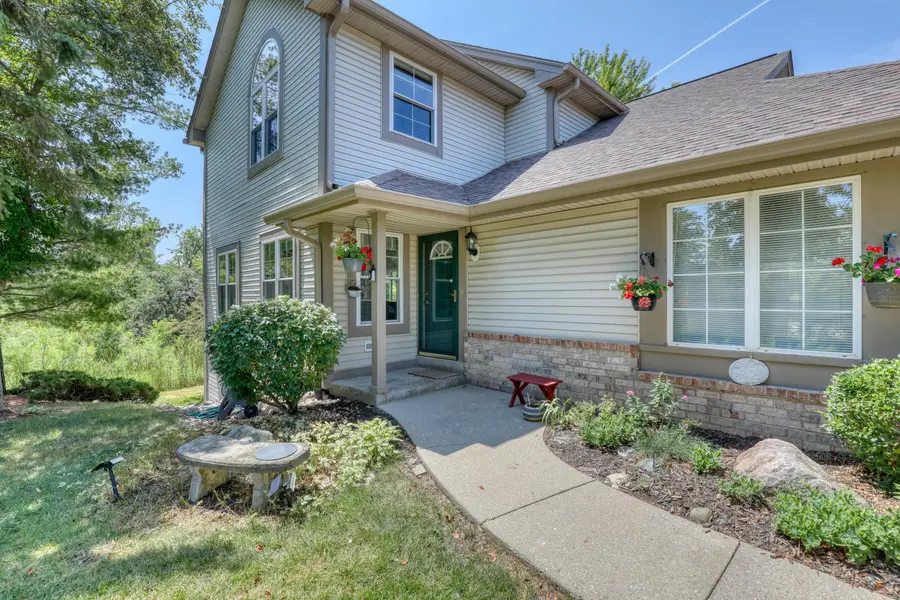 14025 W Lenox Dr, New Berlin, WI 53151 - #2