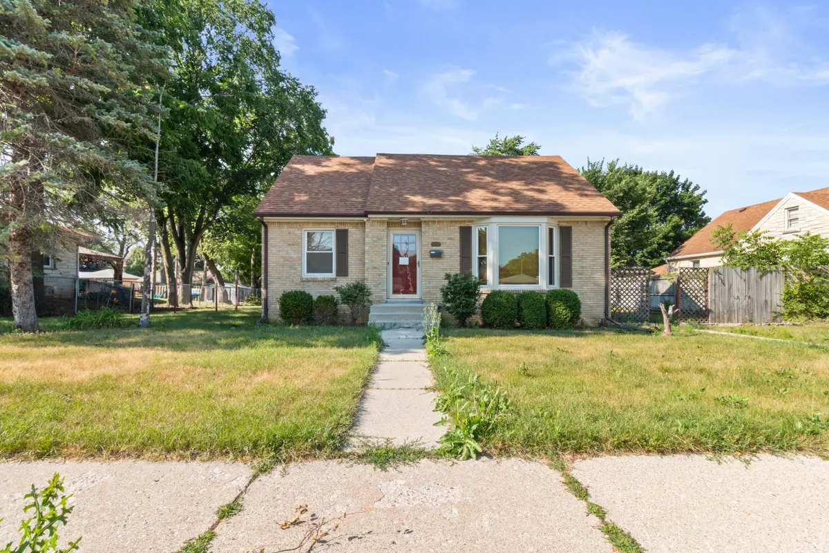 1704 Milwaukee Ave, South Milwaukee, WI 53172 - #1