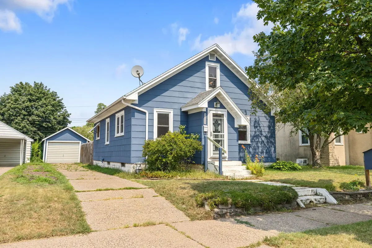 1621 Barlow St, La Crosse, WI 54601 - #1