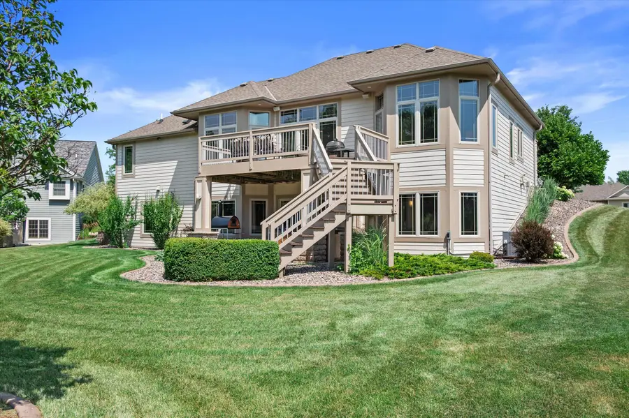 2280 Fenceline Dr, Jackson, WI 53037 - #2