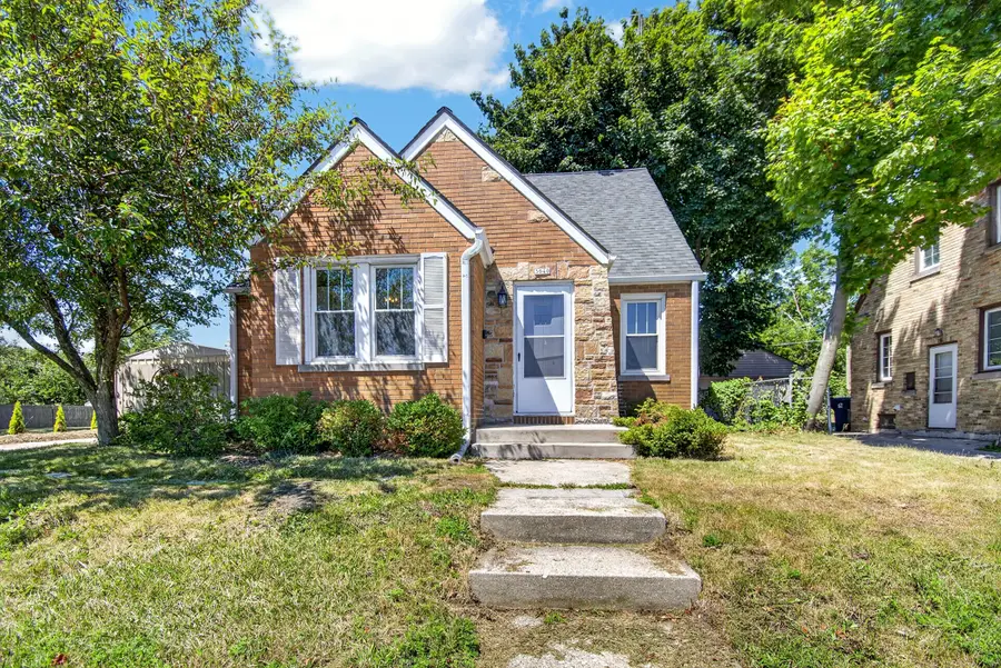 3040 Meachem Rd, Mount Pleasant, WI 53405 - #2