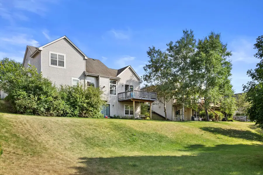 1614 Auburn Ct, Waukesha, WI 53189 - #3