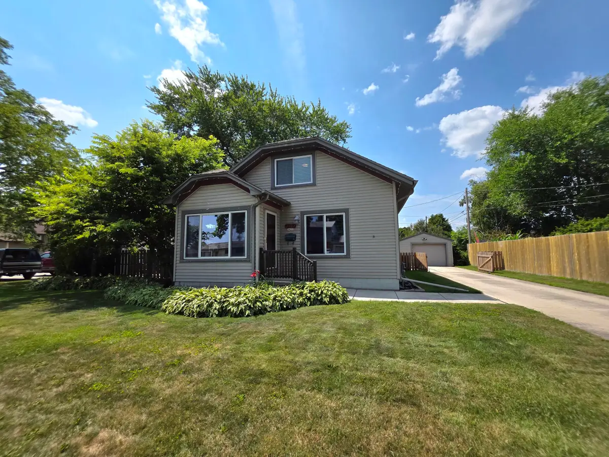 3420 S 12th St, Sheboygan, WI 53081 - #1