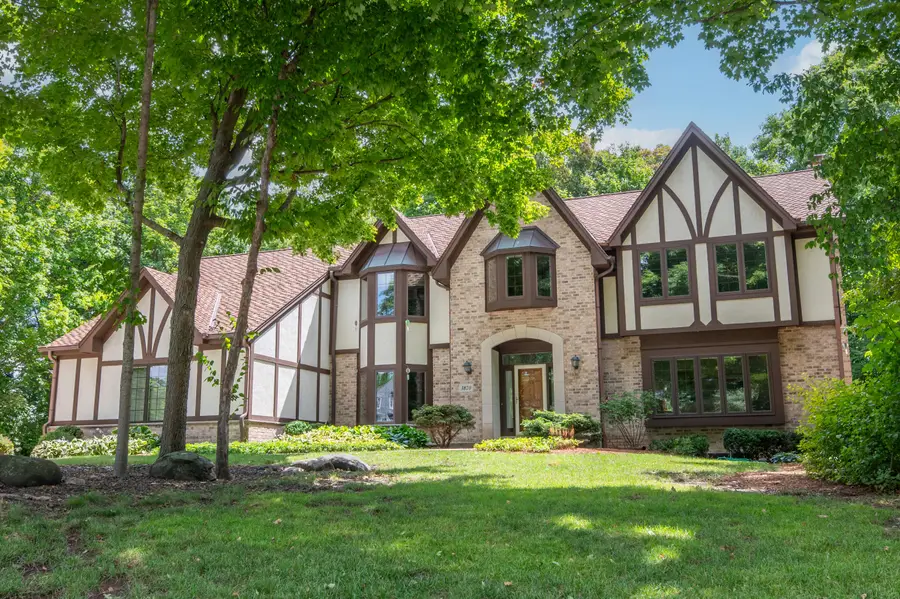 3820 Charter Point Ct, Brookfield, WI 53045 - #2