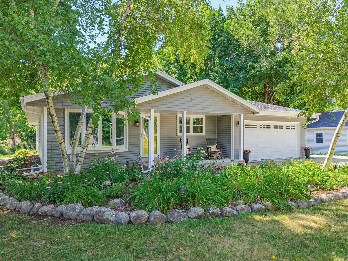 1247 N Breezeland Rd, Summit, WI 53066 - #1