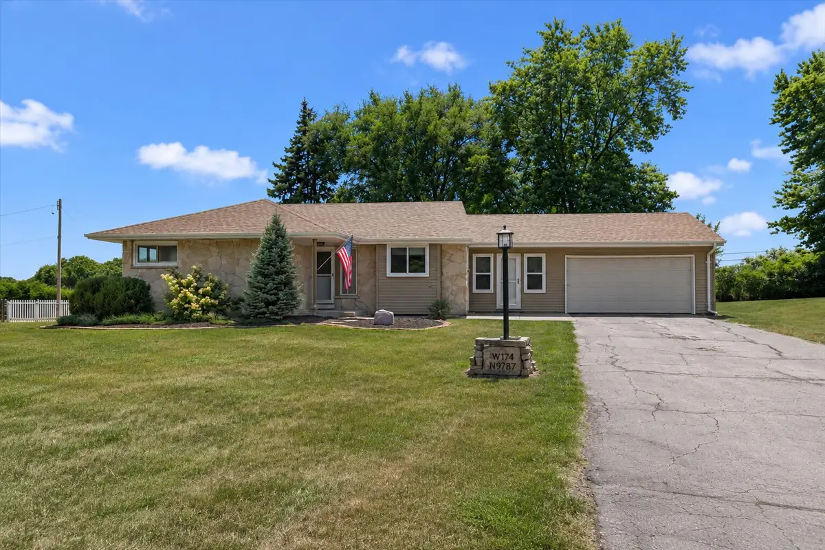 W174N9787 Wendy Ln, Germantown, WI 53022 - #1