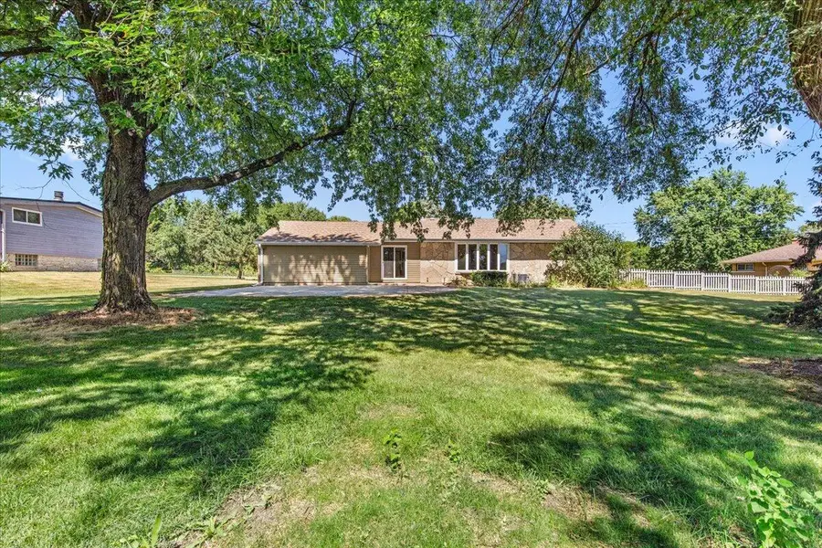 W174N9787 Wendy Ln, Germantown, WI 53022 - #3