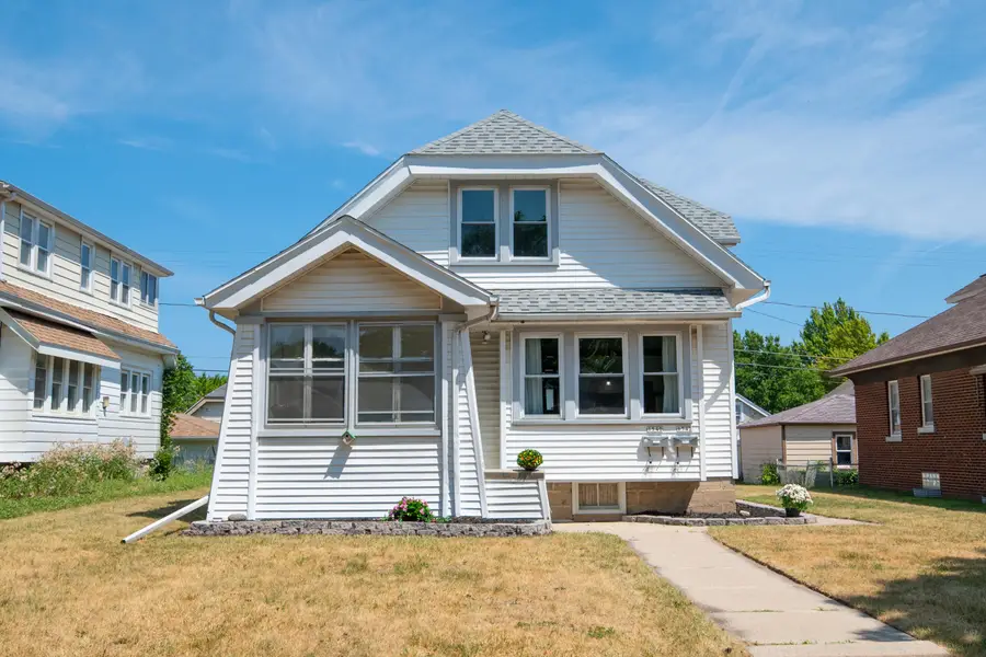 1540 S 58th St, West Allis, WI 53214 - #2