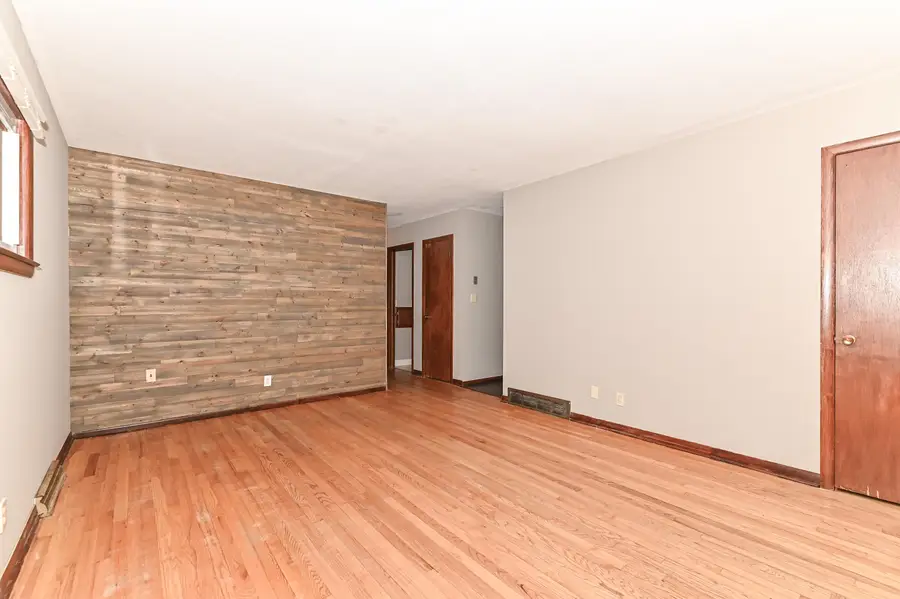 3746 S 92nd St, Milwaukee, WI 53228 - #3
