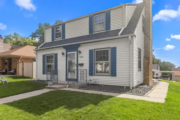 3354 S 47th St, Greenfield, WI 53219