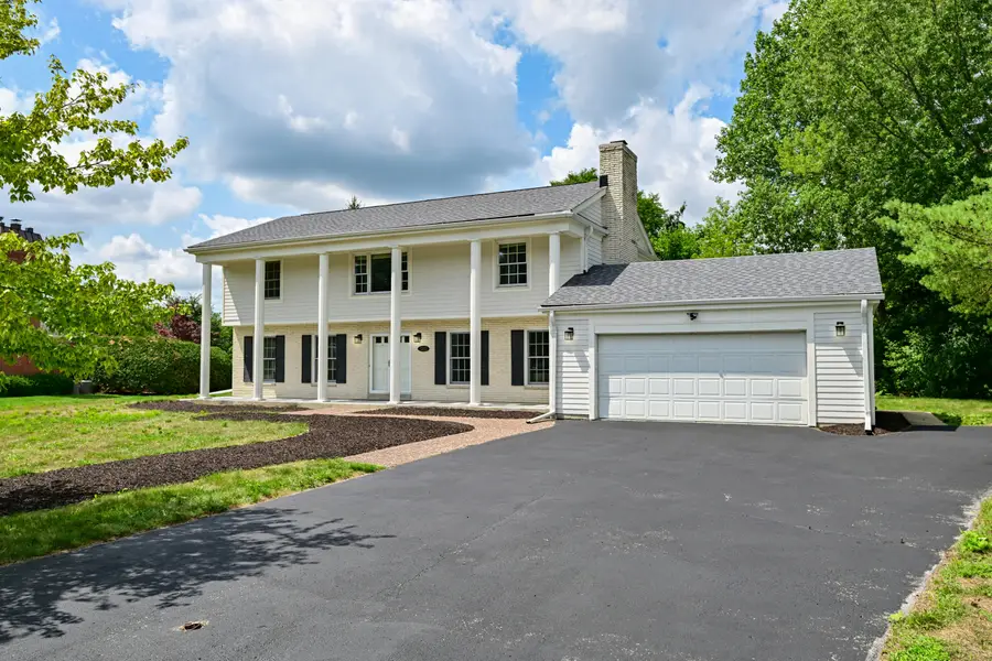 15200 Briaridge Ct, Elm Grove, WI 53122 - #2