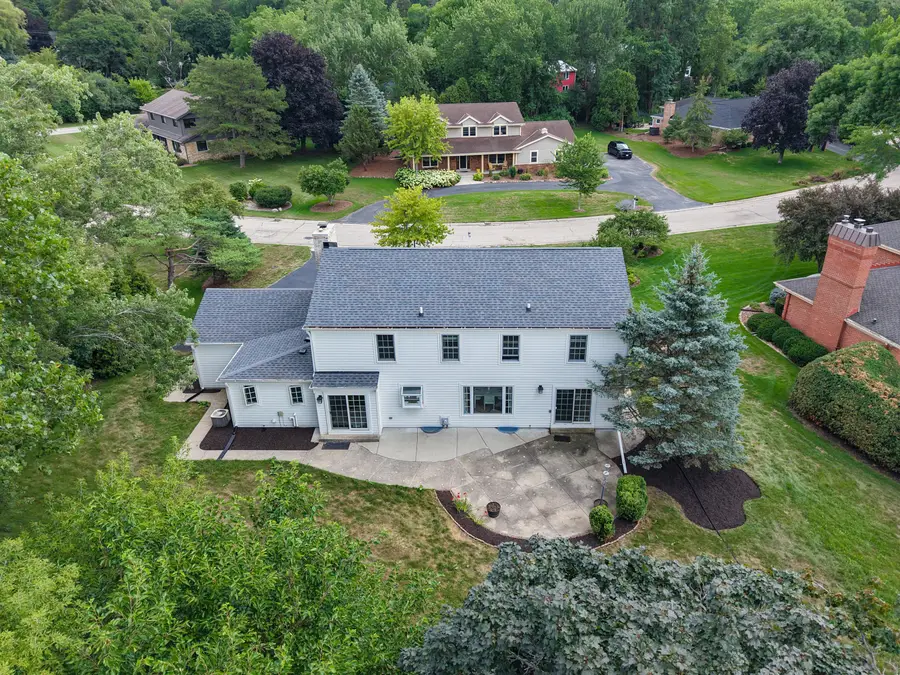 15200 Briaridge Ct, Elm Grove, WI 53122 - #3