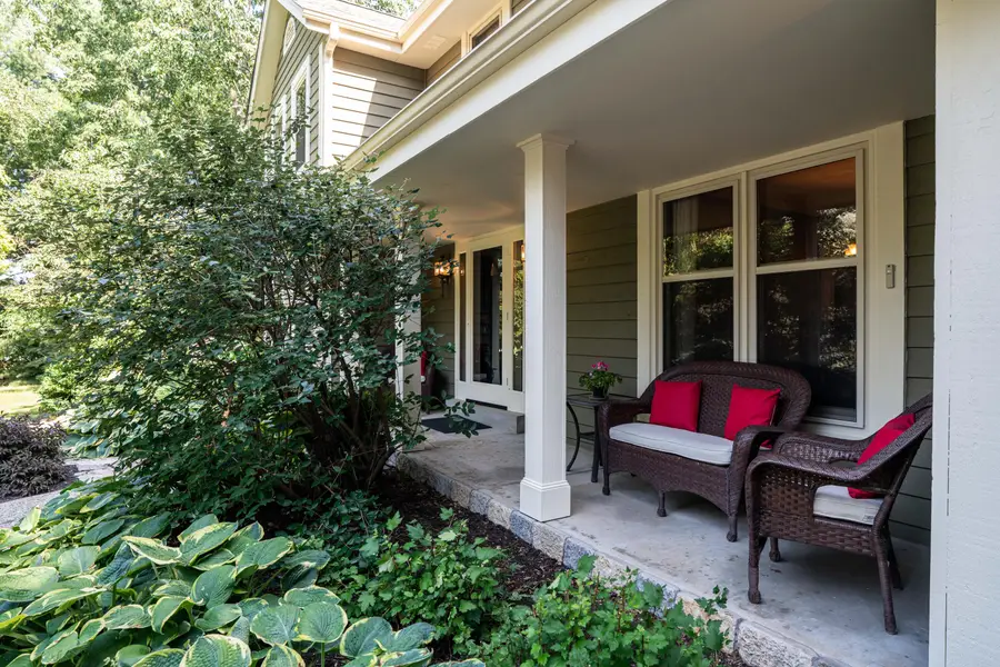 S24W27029 Apache Pass, Waukesha, WI 53188 - #2