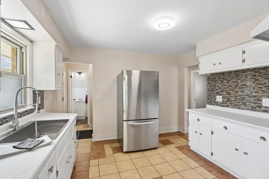 7245 W Cleveland Ave, West Allis, WI 53219 - #3