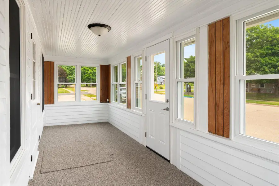 113 N Bird St, La Farge, WI 54639 - #3