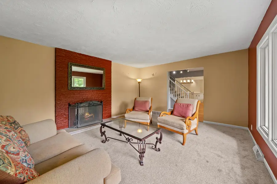W3490 Oakwood Dr, Geneva, WI 53147 - #3