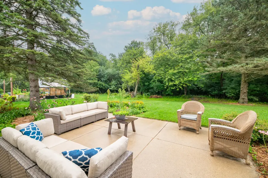 6436 Riverdale Ln, Greendale, WI 53129 - #3