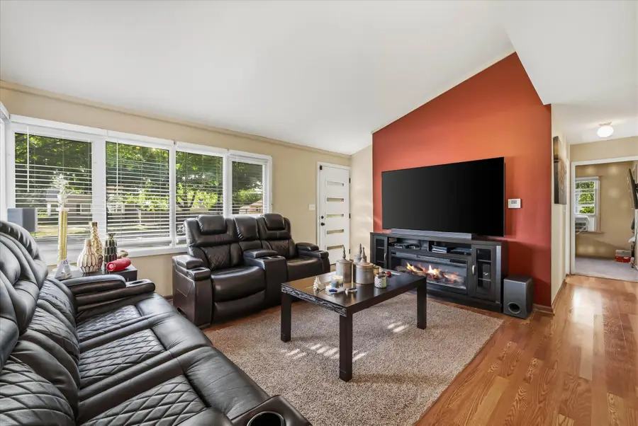 3100 N 82nd St, Milwaukee, WI 53222 - #2