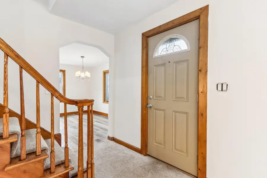 4260 N 93rd St, Wauwatosa, WI 53222 - #3