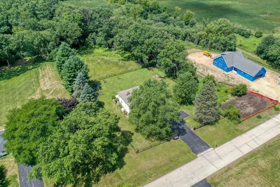 W304S2745 Green Meadow Ln, Genesee, WI 53188 - #3