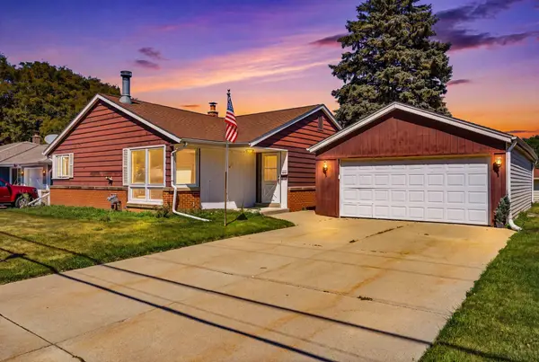3736 S Sunset Dr, Milwaukee, WI 53220
