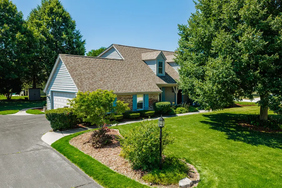3427 Foxwood Rd, Mount Pleasant, WI 53405 - #2