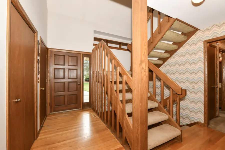 W270N6983 Woodland Oaks Dr, Lisbon, WI 53089 - #3