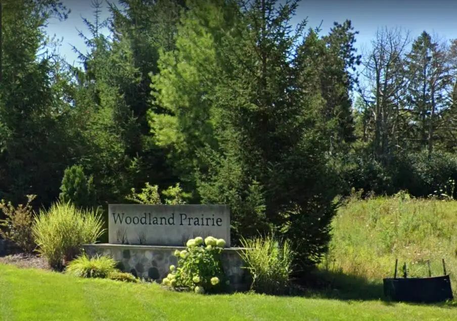6741 S Prairiewood Ln, Franklin, WI 53132 - #1