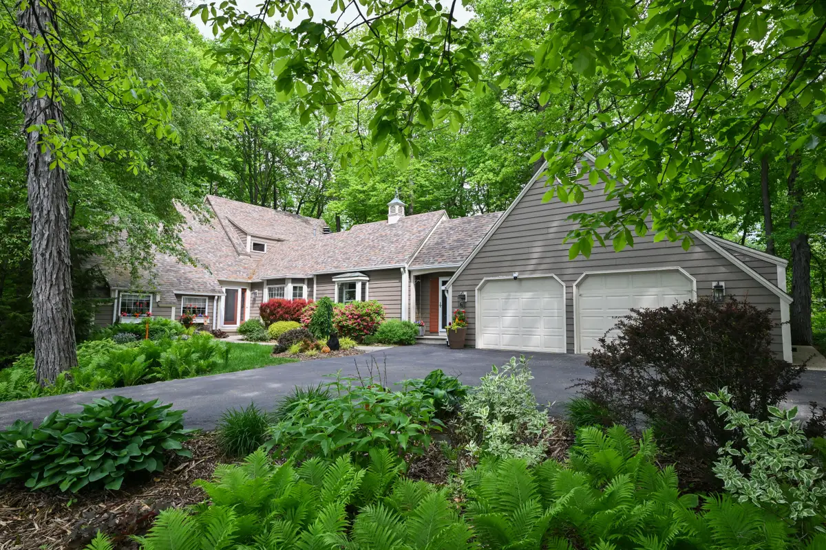 3554 Cranberry Ln, Caledonia, WI 53404 - #1