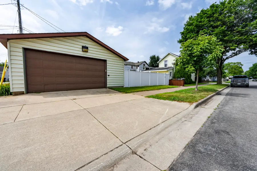 1501 10th St S, La Crosse, WI 54601 - #2