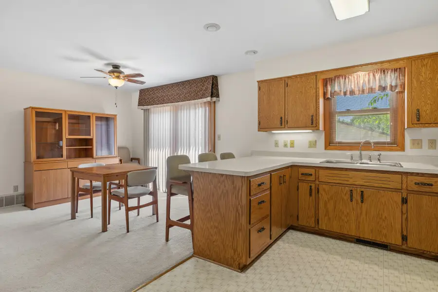 29 Beth Cir, Plymouth, WI 53073 - #3