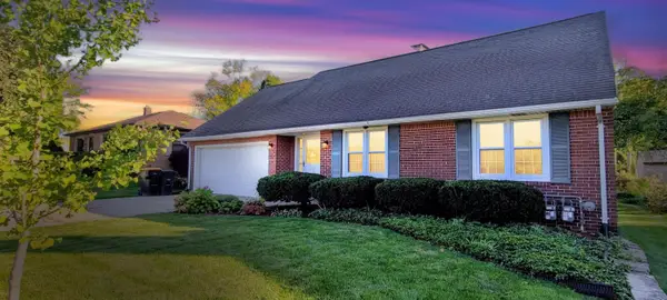 9715 W Wisconsin Ave, Wauwatosa, WI 53226