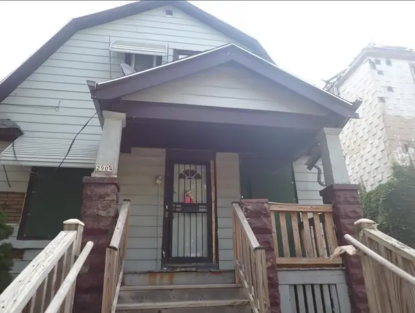 2904 N 28th St, Milwaukee, WI 53210