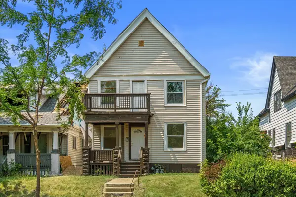 3221 N 20th St, Milwaukee, WI 53206