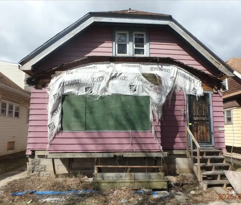 3931 N 24th Pl, Milwaukee, WI 53206 - #1