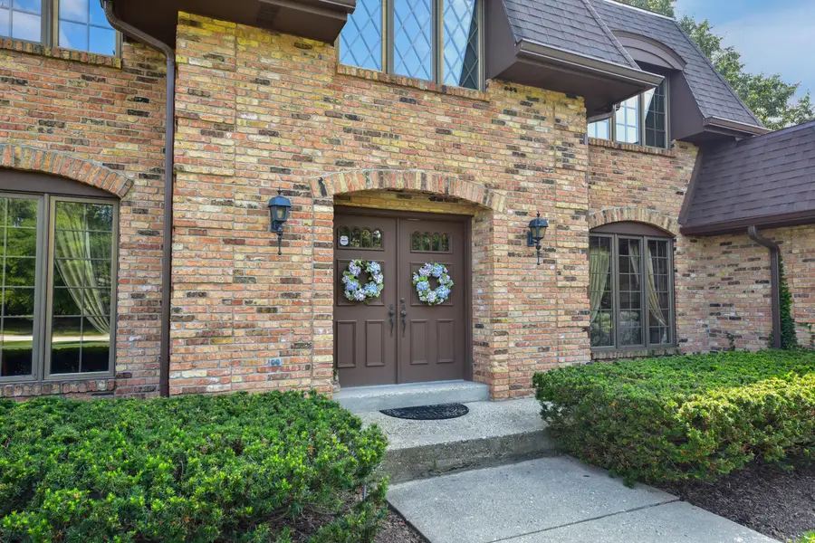 16015 Mark Dr, Brookfield, WI 53005 - #2