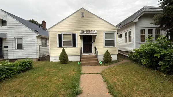 4572 N 37 St, Milwaukee, WI 53209
